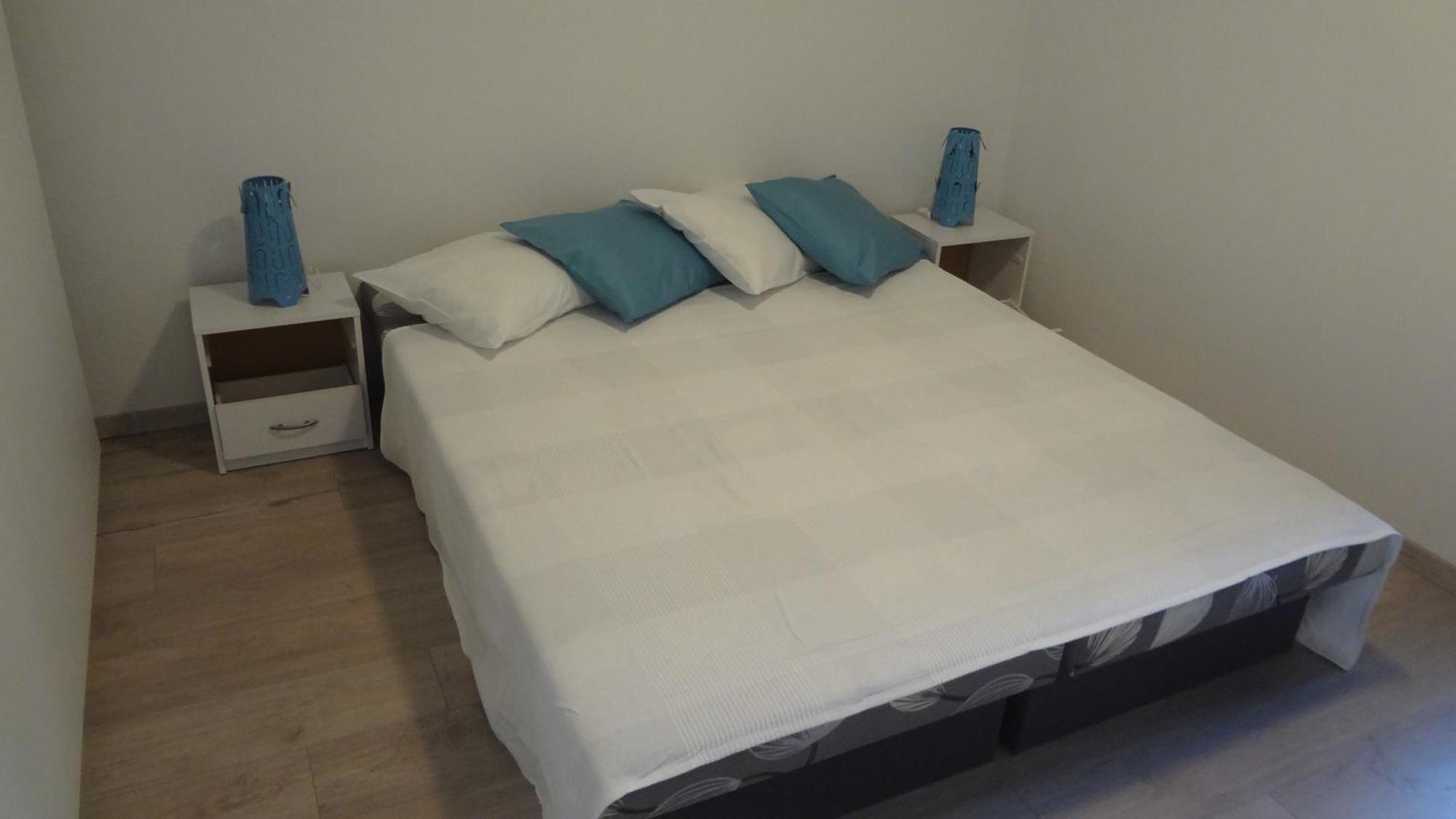 Jana Apartments 2 Bratislava Esterno foto